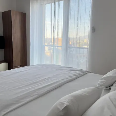 Ivr * Budapest
