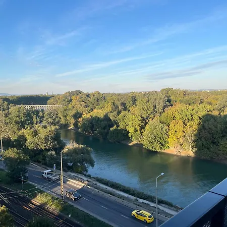 Island View - Luxury